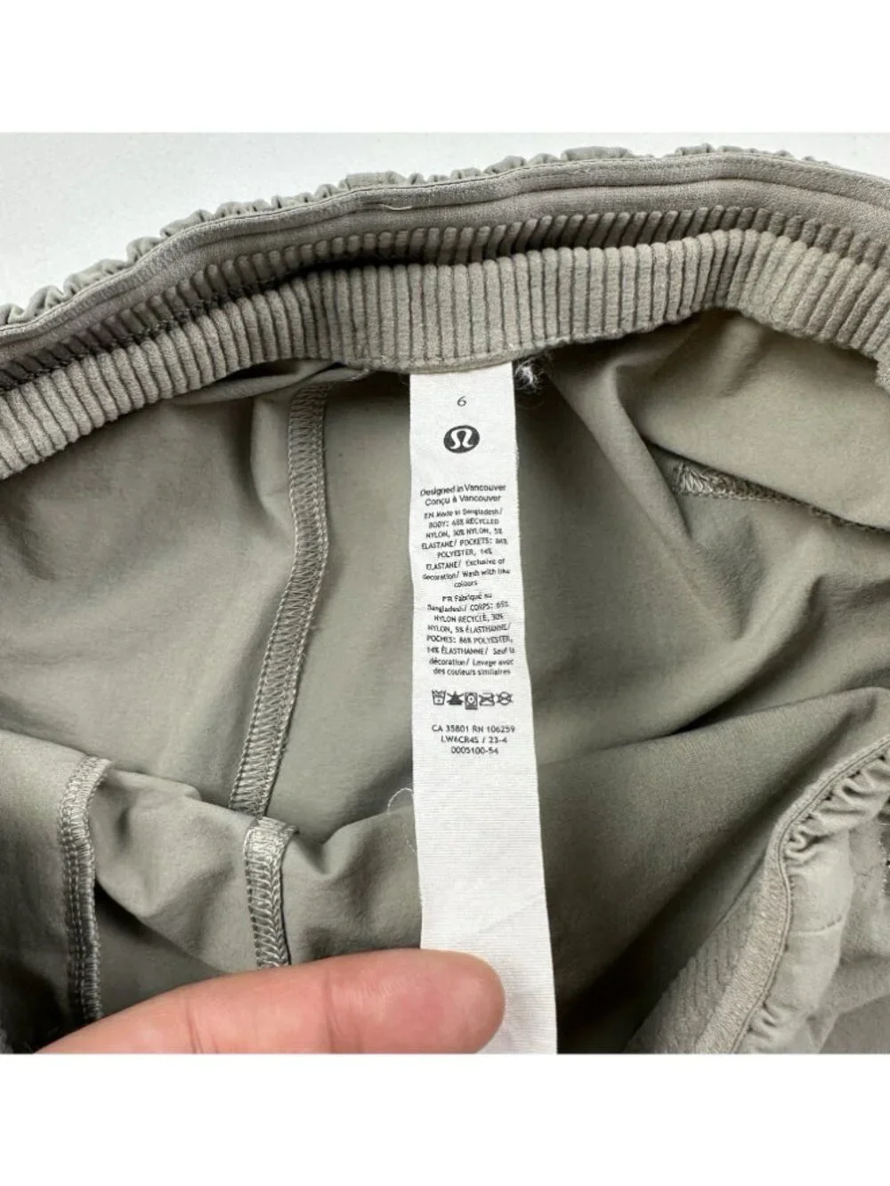 Lululemon Lightweight Mid-Rise Barrel-Leg Cropped Pant Size 6 Riverstone